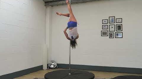 12 Pole Dance Moves From a Shoulder Mount