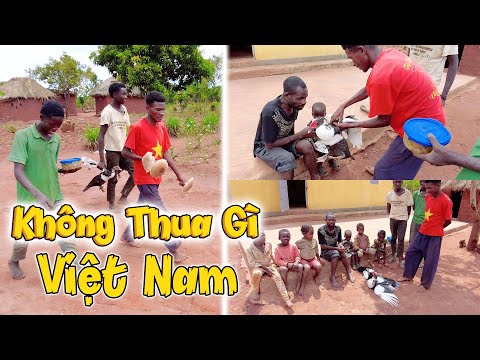 Không Có Bà Con Dân Bản Tôi Không Biết Phải Làm Sao! Anh Khiếm Thị Nhận Quà Khủng Từ Xóm Làng!