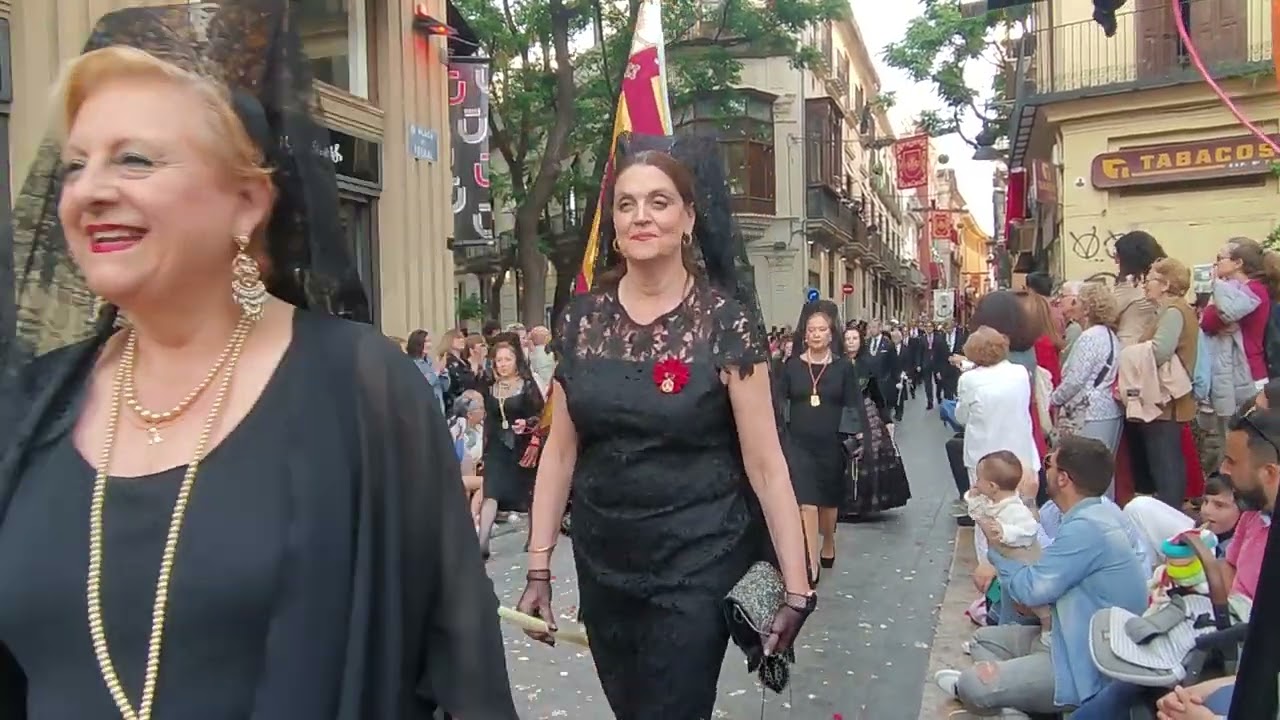 Clavariesas Procesión Virgen de los desamparados parte 2