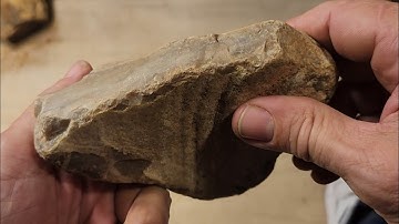 1572 - Rock to Point Riverbed Gravel Chert Flintknapping