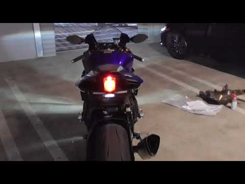 2018 Yamaha R1 Akrapovic Link Pipe リンクパイプ 交換前後比較 - YouTube