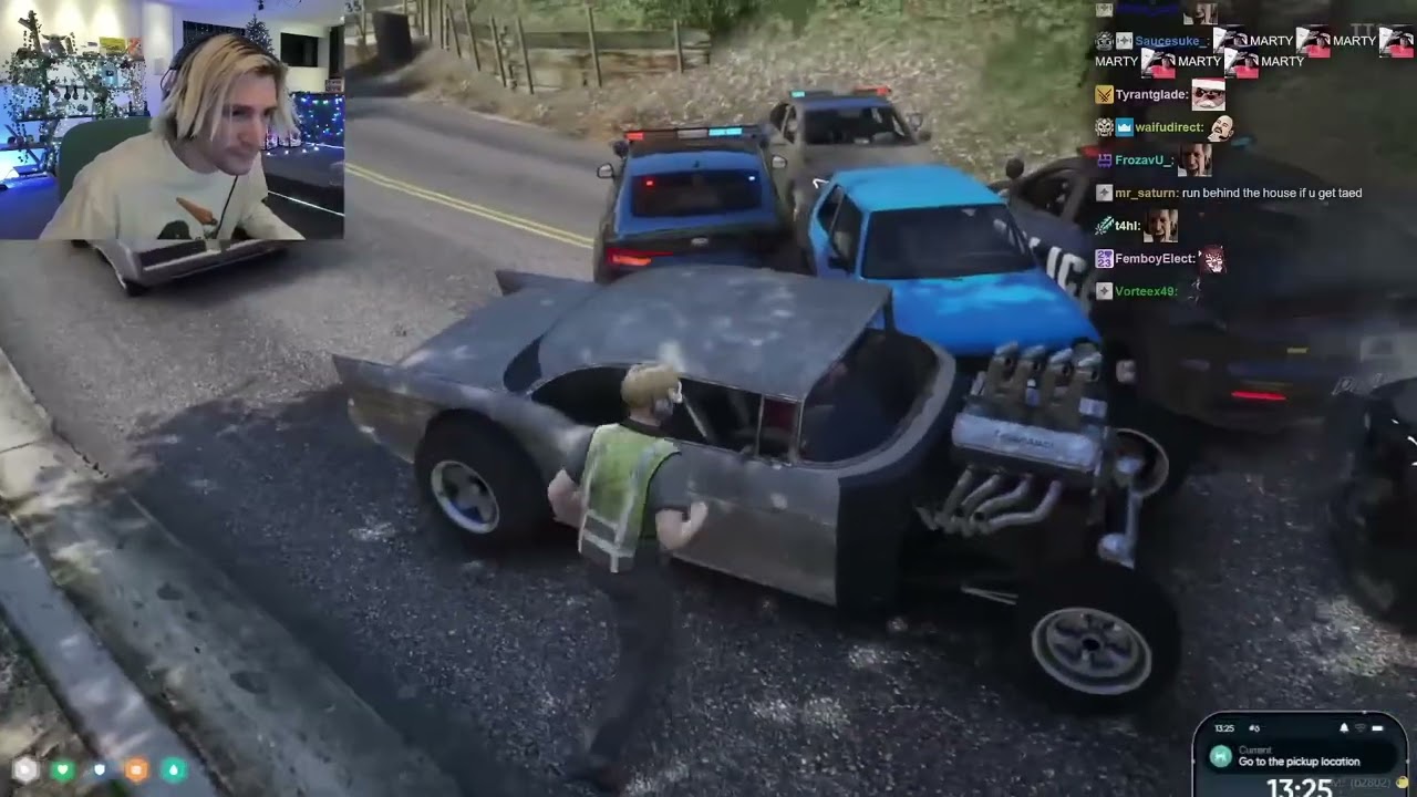 xQc Uses 1% Of His Brain During Police Chase NoPixel 4.0.