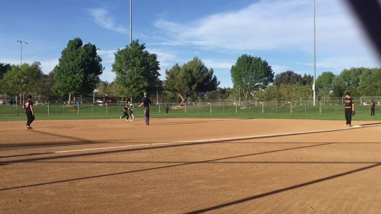 Axel steals 2nd, StarsStripes - YouTube