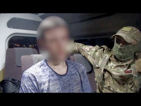 РАБОТАЕТ ФСБ задержание участников проукраинской террористической организации оперативная съёмка