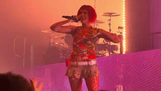 Halsey - Without Me Live In Boston