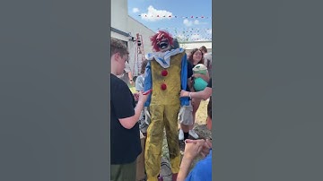 Twitching Clown demo at Spirit Halloween Flagship