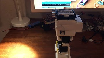 Arduino 簡単二足歩行ロボットのモーション 微妙に修正