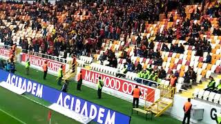 Evkur Yeni Malatyaspor-Karabukspor Tribun Şov Derebeyleri