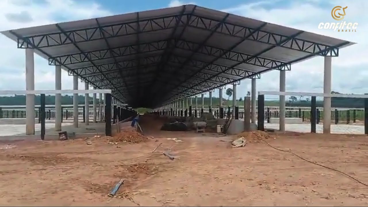 Galpão para 1000 bois em confinamento quase finalizado.
