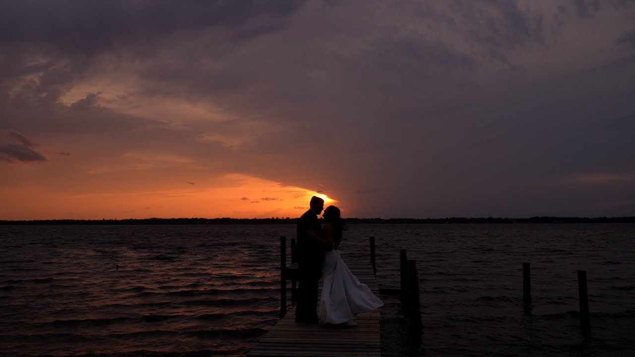 Taylor & Will's Intimate Riverside Wedding at La Venture Grove