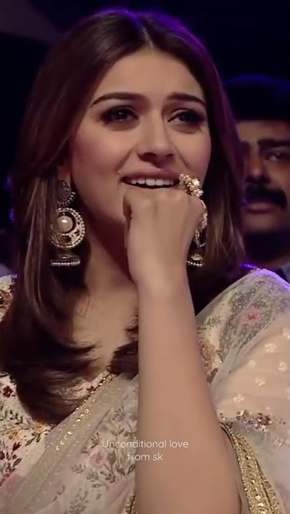 sendhoora song hansika cute🥰reaction