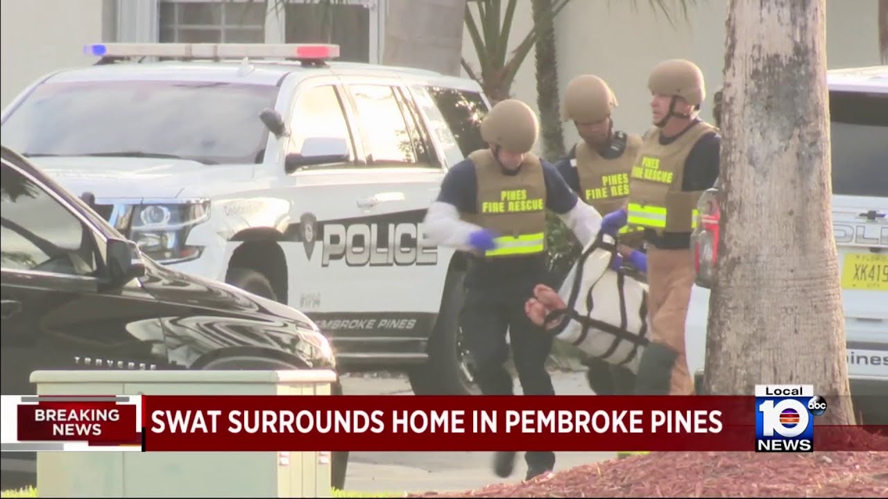 Police investigation underway in Pembroke Pines neighborhood - YouTube