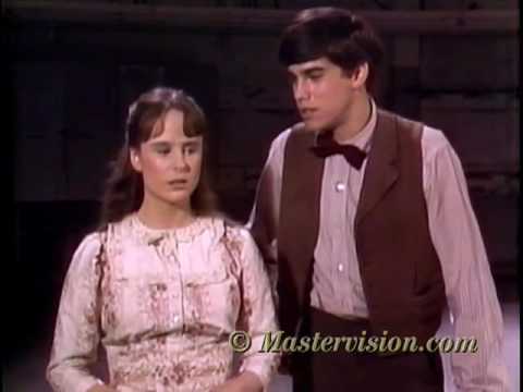 ourtown1977-walkhome