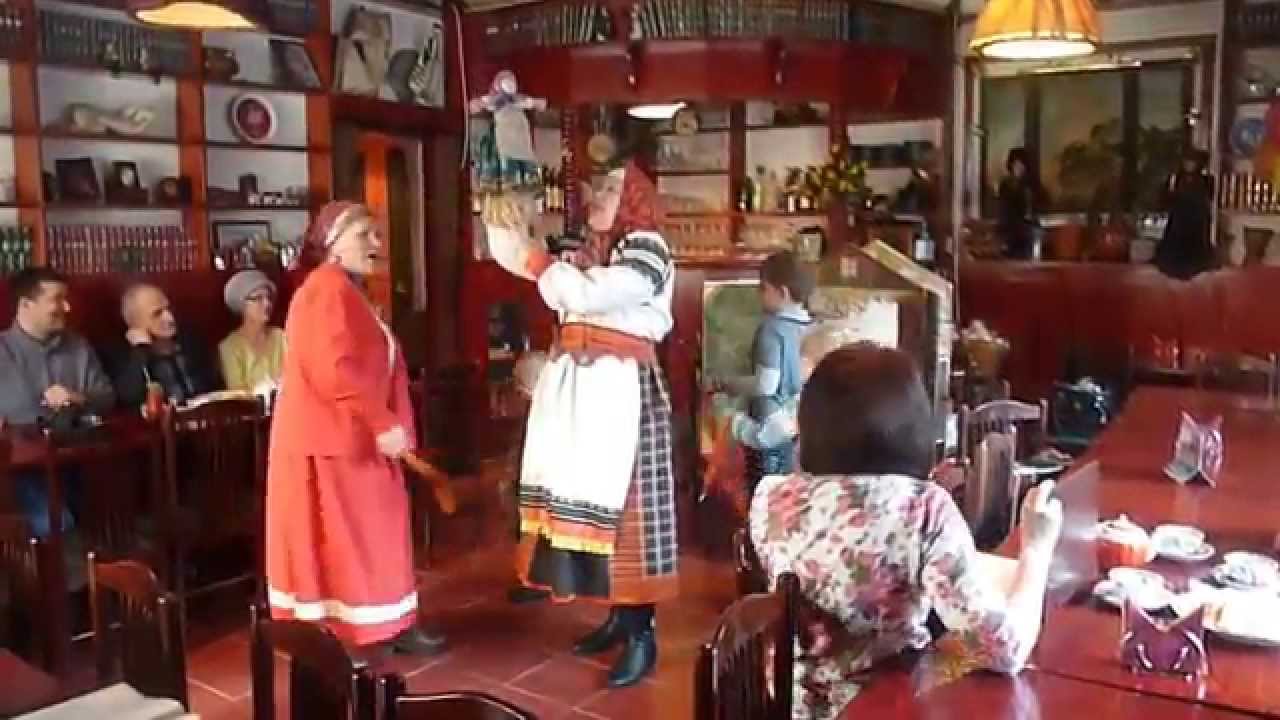 Фольклорный коллектив в кафе "Маргарита"