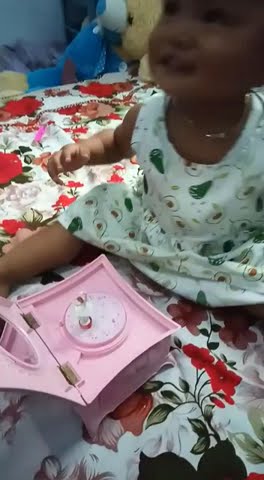 Mainan Kotak musik
