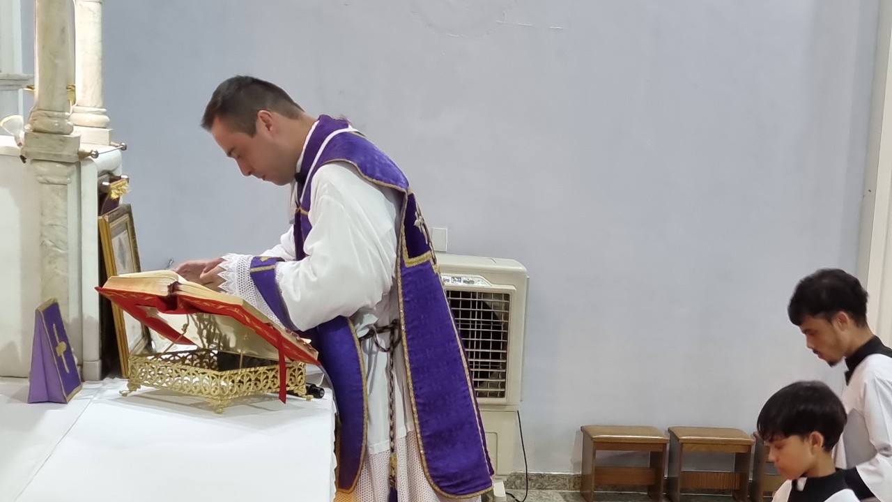 † Segunda-feira da 3ª semana da Quaresma, 19h – 09/03/2026