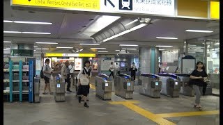 つくばエクスプレス線守谷駅の改札口の風景