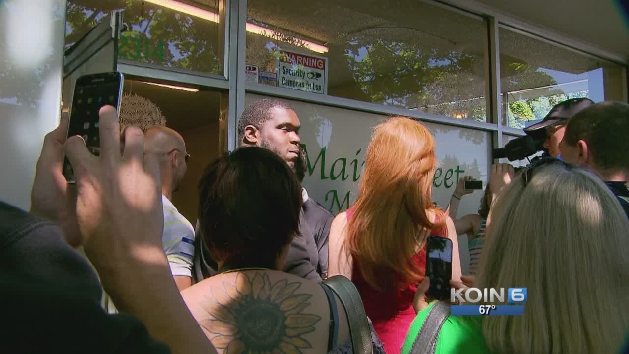 Vancouver businesses worry about weed sales' impact