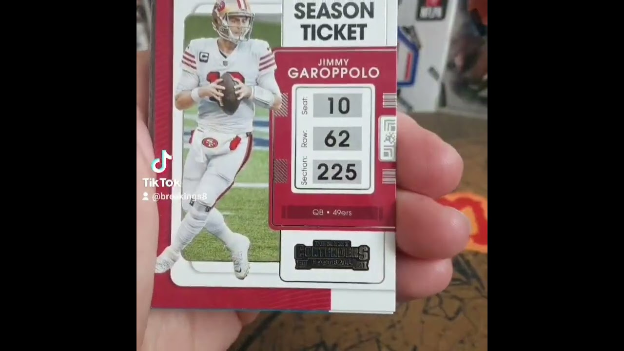 Opening 2021 Panini Contenders Football Cello Pack Hit?