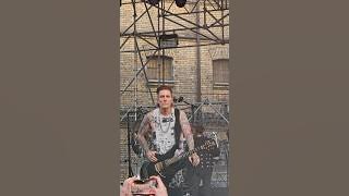 Cool man 🤘 #synystergates #mattshadows #avengedsevenfold #concert #rock #a7x #live #metal