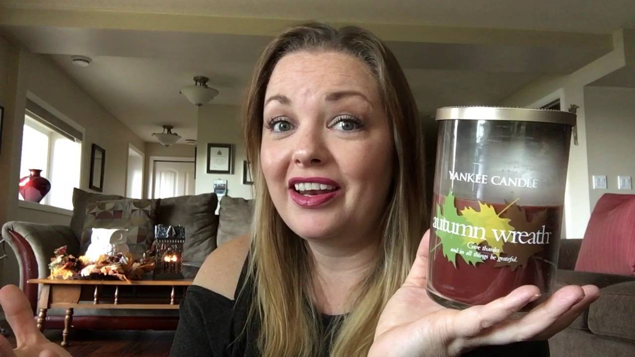 Candle Review: Yankee Candle's Autumn Wreath 🎃🍂🍁