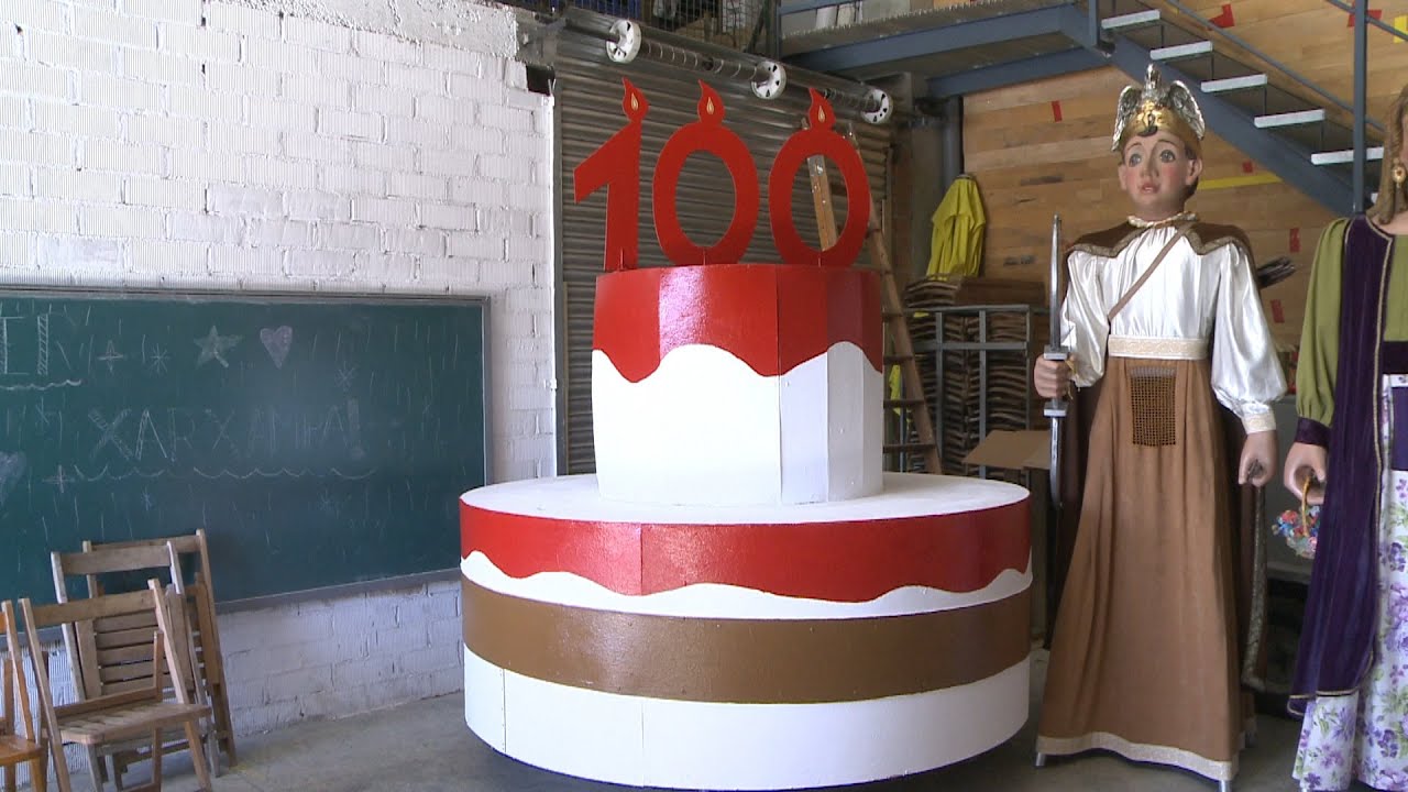 Manlleu commemora el centenari dels gegants