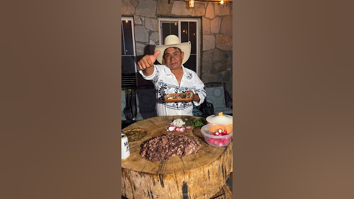 Preparando unos tacos de lengua ￼