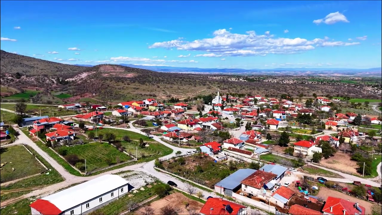 UŞAK / ULUBEY / AKKEÇİLİ KÖYÜ #drone  #doğalyaşam #doğa #keşfet #manzara #görsel #öneçıkar #manzara