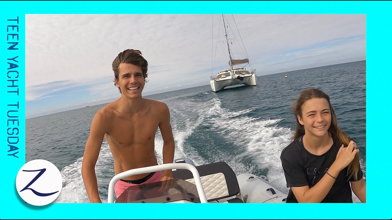 THE TEENS ARE BACK! Jetty Jumping in Western Australia! (Teen Yacht Tuesday)