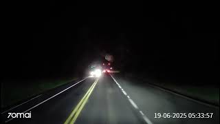 Br 153 , Interior De Sp, Ultrapagem Na Categoria, Peguei Pedaço Da Faixa Contínua.