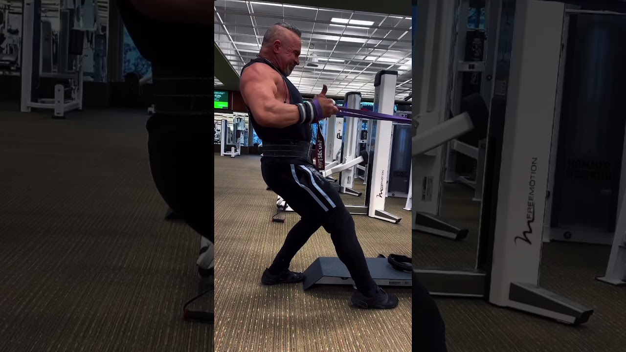 To squeeze out every last little bit of contraction you can get, try these resistance band rows