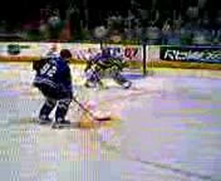 X360 - NHL 07- Jeff O'Neill Goal.