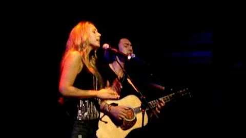 Colbie Caillat - Killing me Softly ( Fugees) Paradiso Amsterdam 21 July 2009