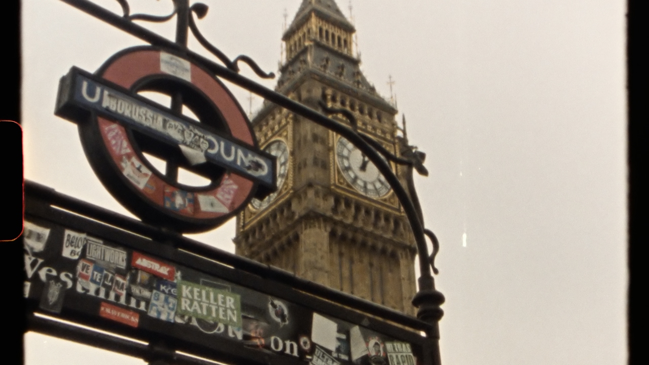Super 8 Test footage London December 2016 - YouTube