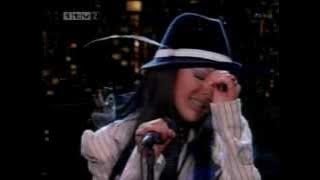 Walk Away - Christina Aguilera (Live On Letterman)