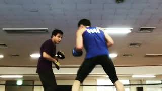KOREA BUSAN SPORTS HIGH SCHOOL MITTS WORK OUT TO MY BOXER