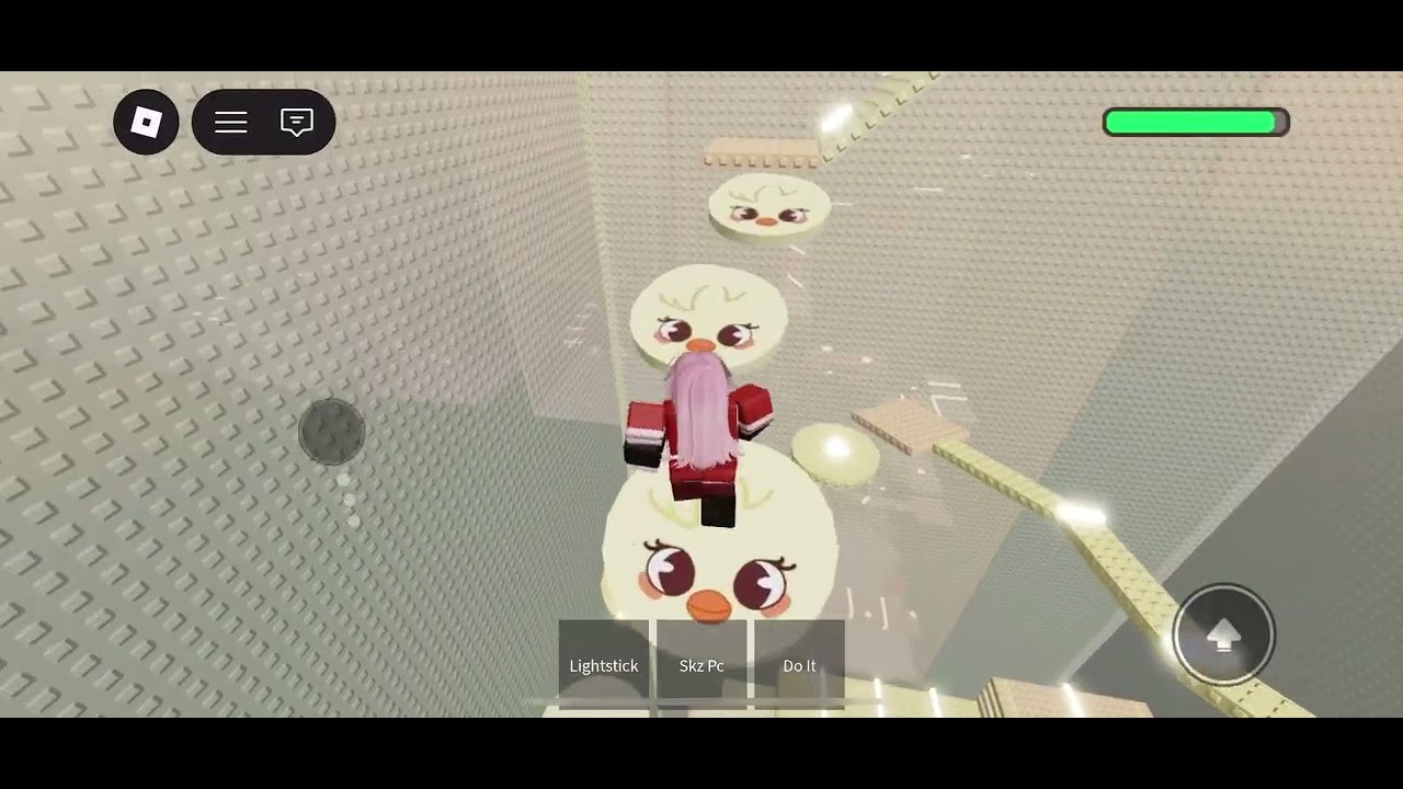 Jogando parkour do stray kids 