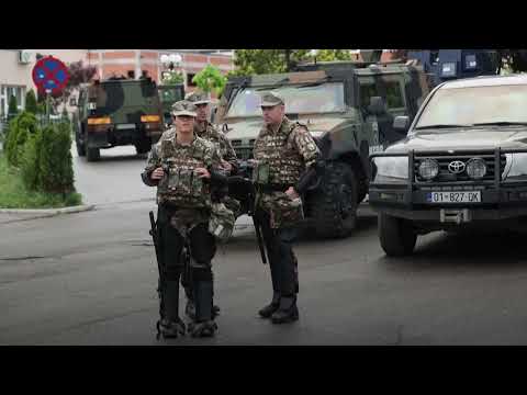 Nato sends 700