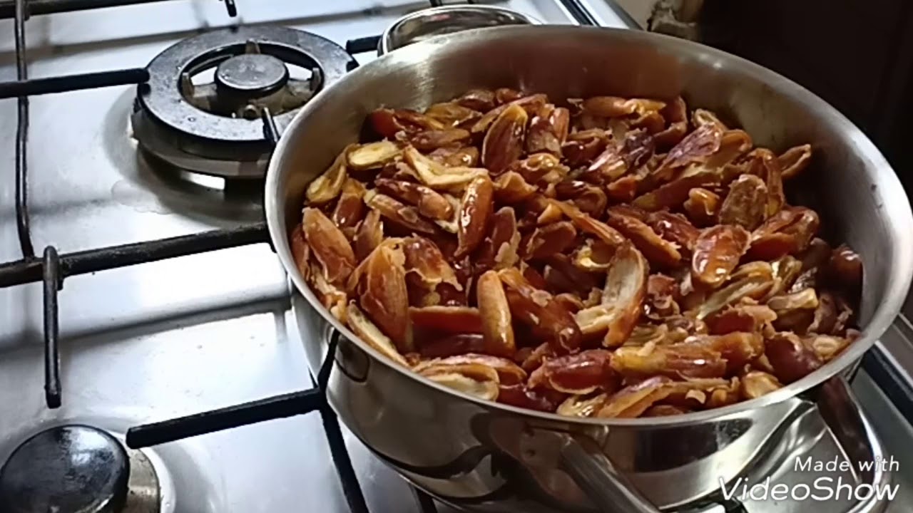 طريقة تحويل البلح الناشف الى عجوه ،طريقة سهله وجديده😍😍