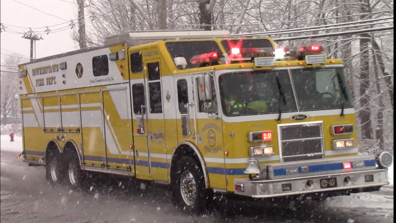 Alert Fire Company of Downingtown Rescue 45 Responding - YouTube