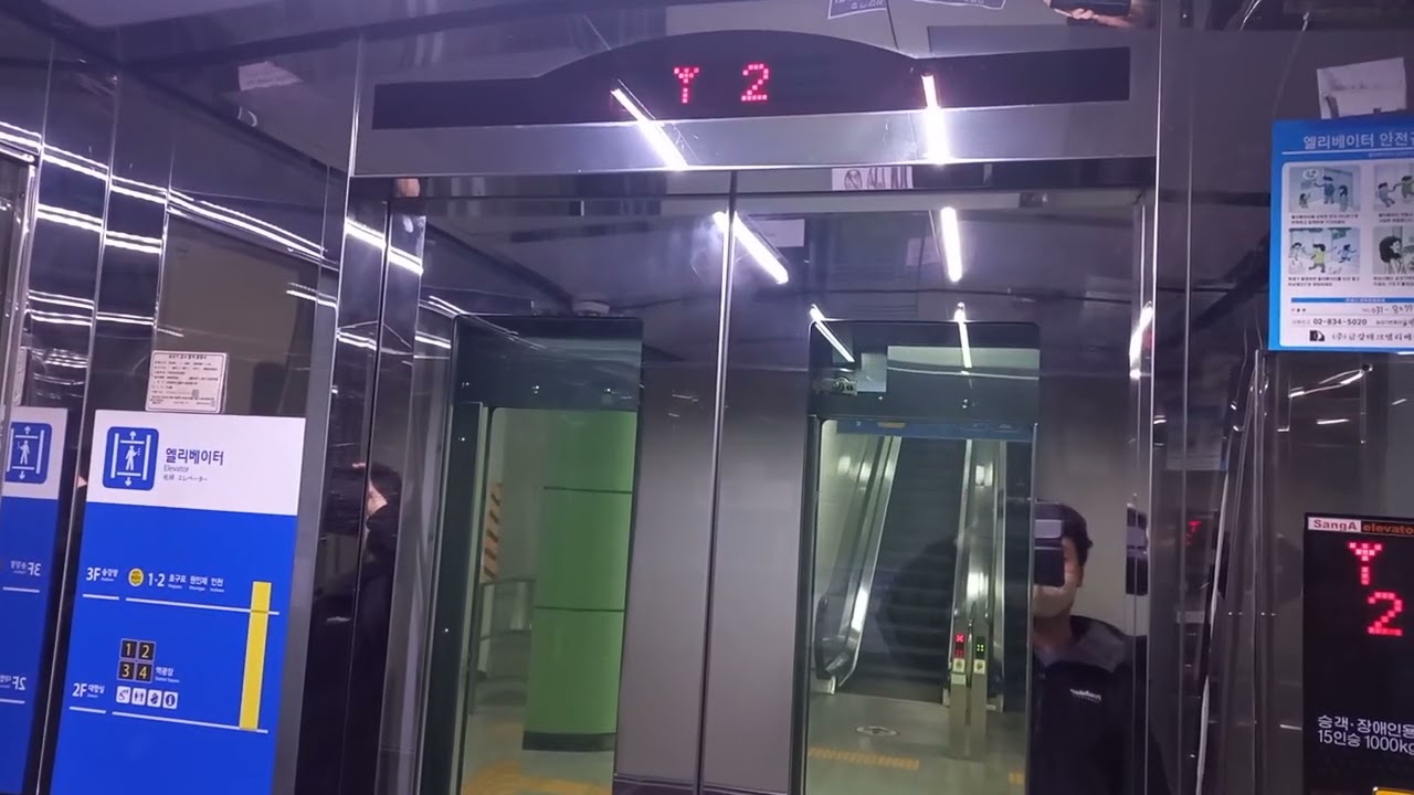 인천광역시 남동구 청능대로 567 (논현동) 수인분당선인천논현역 인천방향 상아엘리베이터 내/외부문짝 및 층별안내도 교체후 탑사기