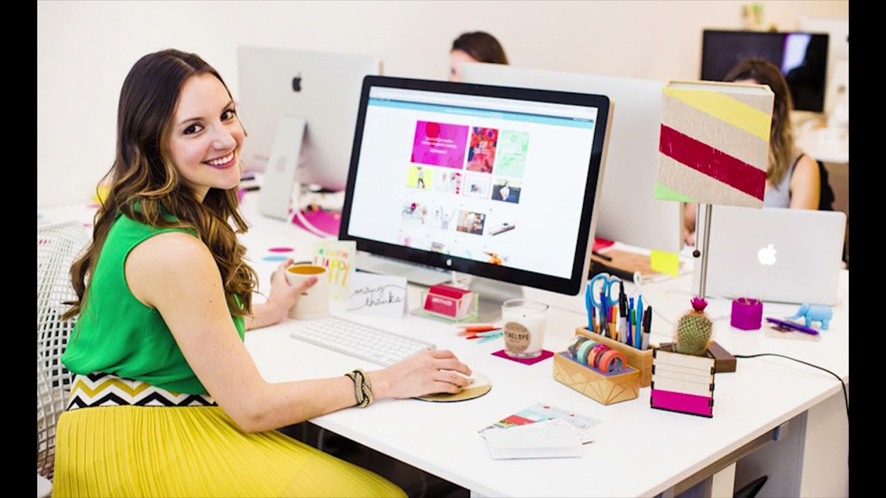 Top 10 WORST fashion trends 1910-2021