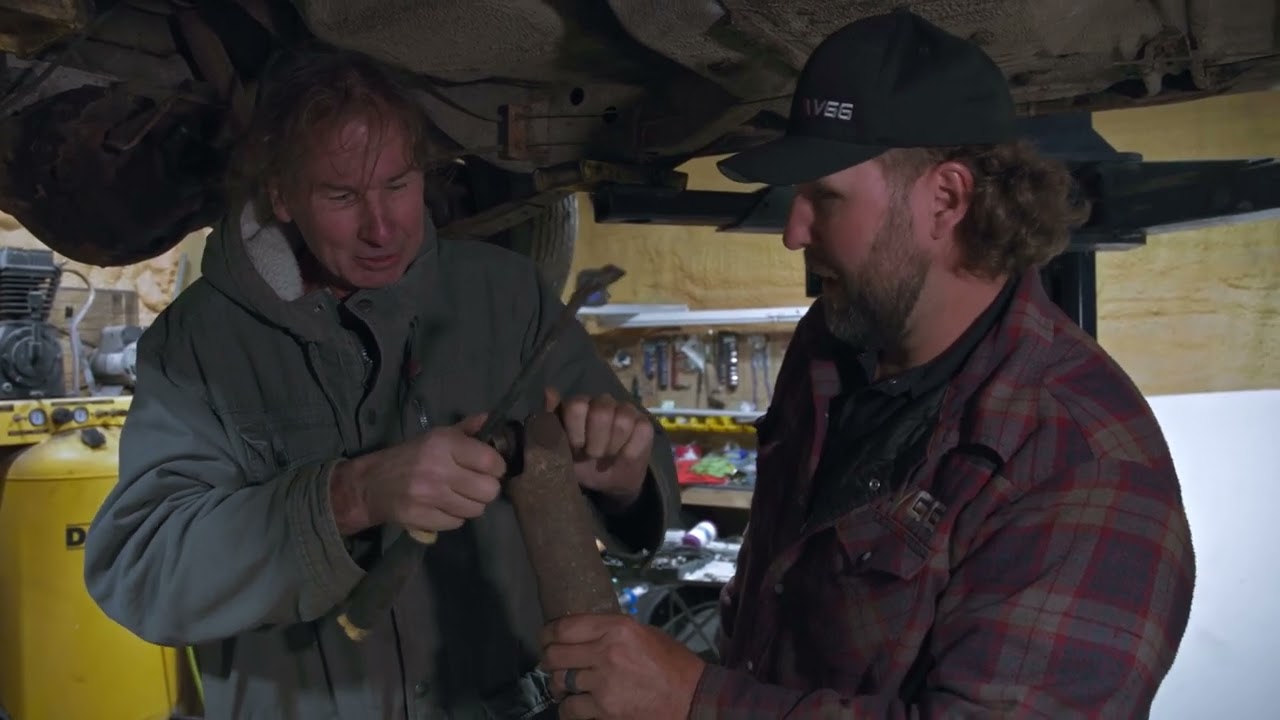 Roadworthy Rescues S02E05 Hatchet Coronet