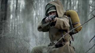 Anti-Japanese Film! A Chinese sniper shoots through a wall, hitting the head of a Japanese sniper.