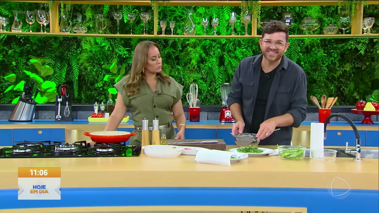 Truques de Cozinha: Aprenda a conservar temperos frescos desidratando os no micro ondas