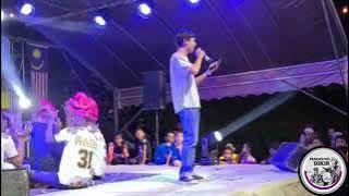 Sebijik Suara Seakan Halim Yazid, Adik Rafiq BP Nyanyi Lagu Alibaba Di Panggung Expo Kuala Krai