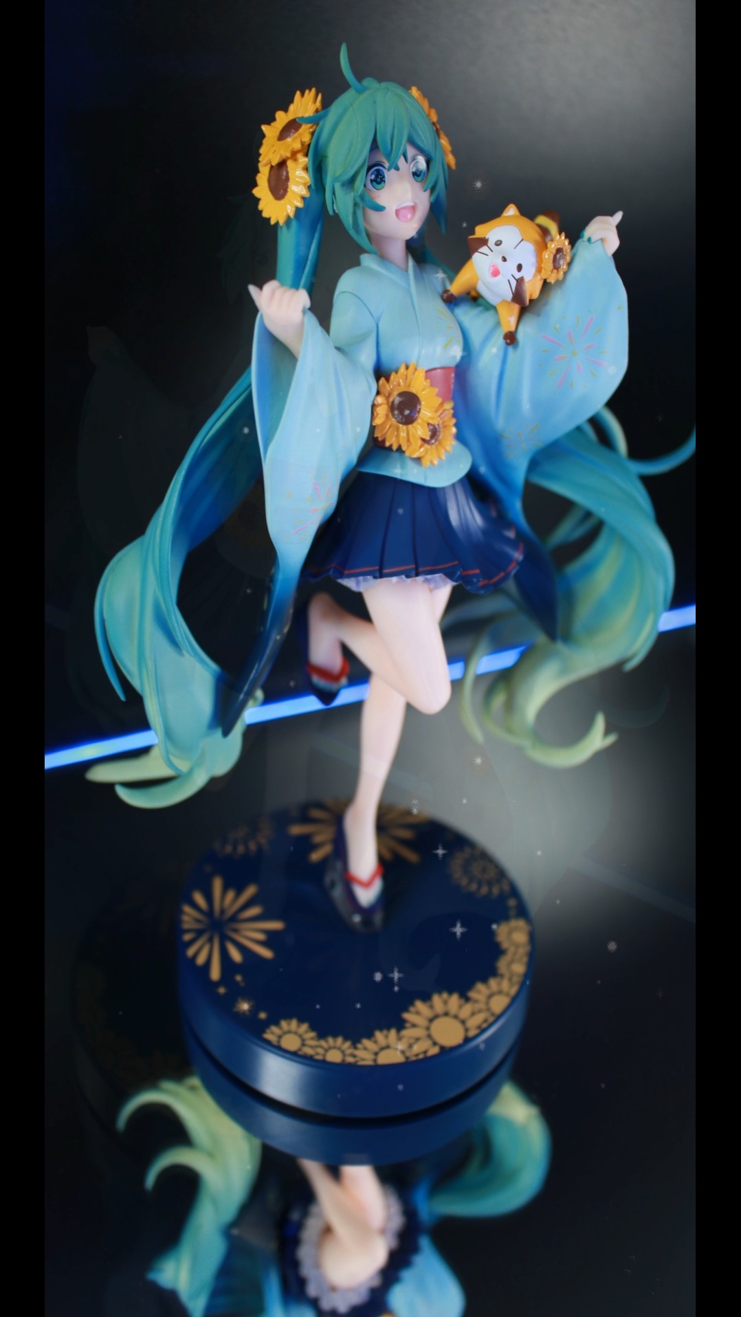 初音ミク×ラスカル スペシャルフィギュア―サマーフェス― - YouTube