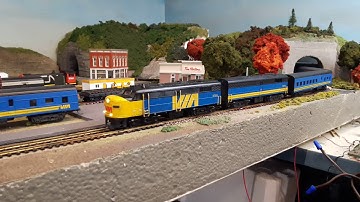 Life like proto 2000 25 year old locos refurbished