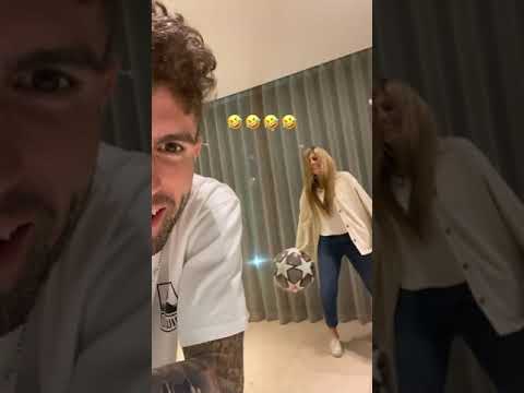 Pulisic laughin at his gf's failure😂😂