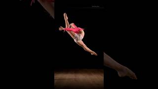 : I don't know how this is even possible  #slowmotion #dance